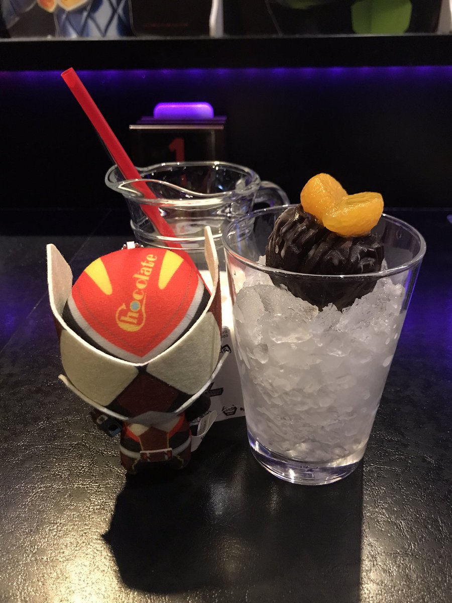 beardnotakara's tweet photo. 仮面ライダーザダイナー行ってきた🍫これで私も立派な闇菓子中毒者😇 https://t.co/lZJZ3dEVrt