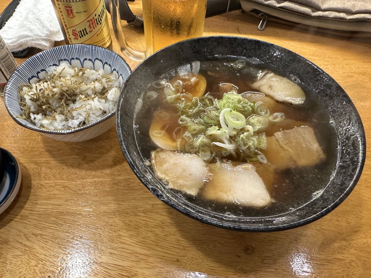 sim_eken's tweet photo. で鰻屋なのにラーメン屋が美味いという。 https://t.co/WqfcHsJcOV