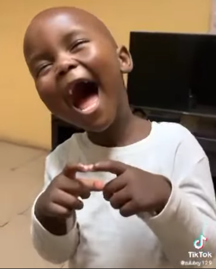 Mapholoba_SA's tweet photo. @SundayWorldZA 😂😂😂😂  the polokwane conference wounds will never heal msholozi left a permanent damage https://t.co/DDCsiUX9xV