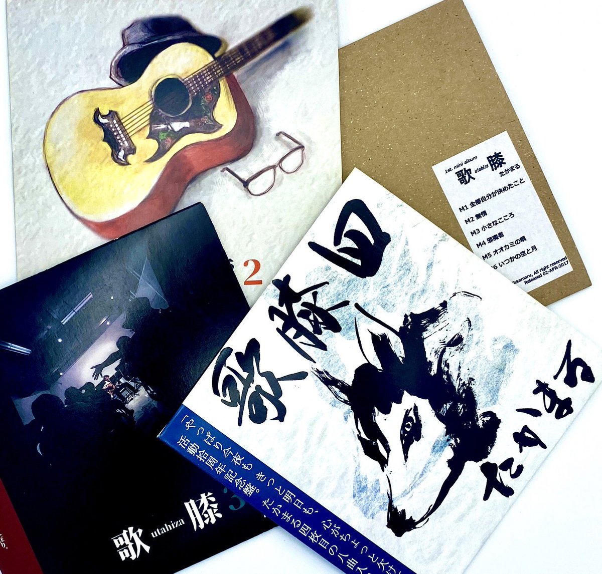 takamaruman's tweet photo. 全オリジナル24曲が50以上のサブスクサービスで聞いて頂けるようになりました
お使いのサブスクサービスへの直リンクはコチラから
https://t.co/n8UQwIpB5N

円盤派の皆様にはライブ会場での手売りほか、ネットショップでもご注文いただけます
https://t.co/D29UM0rVdr

よしなに https://t.co/csqZ9tnPQn