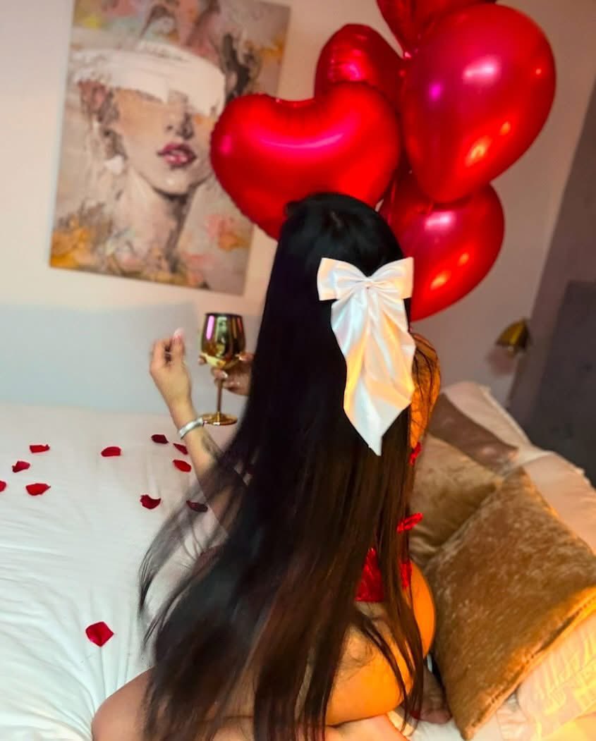 Any gift for me? 🎀