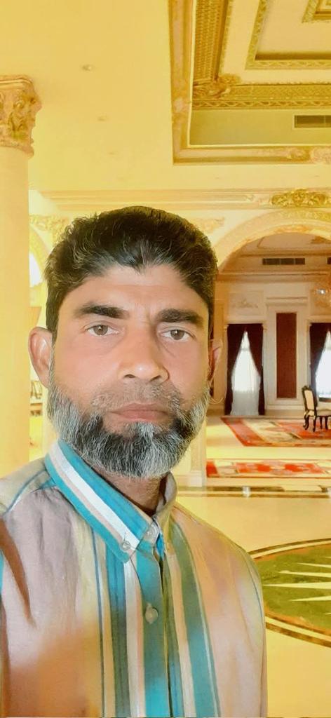 আসলে পৃথিবীতে মানসিক শান্তি থেকে বড় কিছু আর নেই যেখানে এটা পাবেন  সেখানেই চলে যাওয়া উচিৎ,, পিছনে তাকানো কোন দরকার নাই পিছনে কিছুই 
নাই।