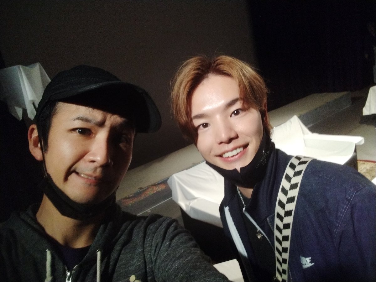 無事に終演！
今回、初演出部として頑張ってくれました、せいやくん！
一生懸命頑張ってました！
袖では踊りたそうにうずうずしてたみたい。
４月の本公演楽しみだね！
お疲れさま！