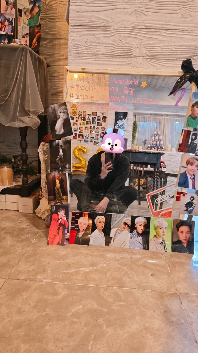 #Welcome_To_Hopeworld #호석이가_나에겐_희망 #호석이는_나의발자취_나의판타지 #JHOPE #정호석