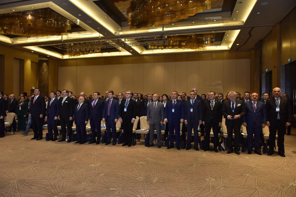 Bu il fevralın 14-də Bakıda “Türk İnvestisiya Fondu və TCCI: Biznes Liderləri üçün Məlumatlandırma Görüşü və B2B” keçirilib.
Tədbir, Türk Ticarət və Sənaye Palataları Birliyinin (#TCCI) təşəbbüsü və Azərbaycan #Sahibkarlar Konfederasiyasının (#ASK) təşkilatçılığı və Azərbaycan