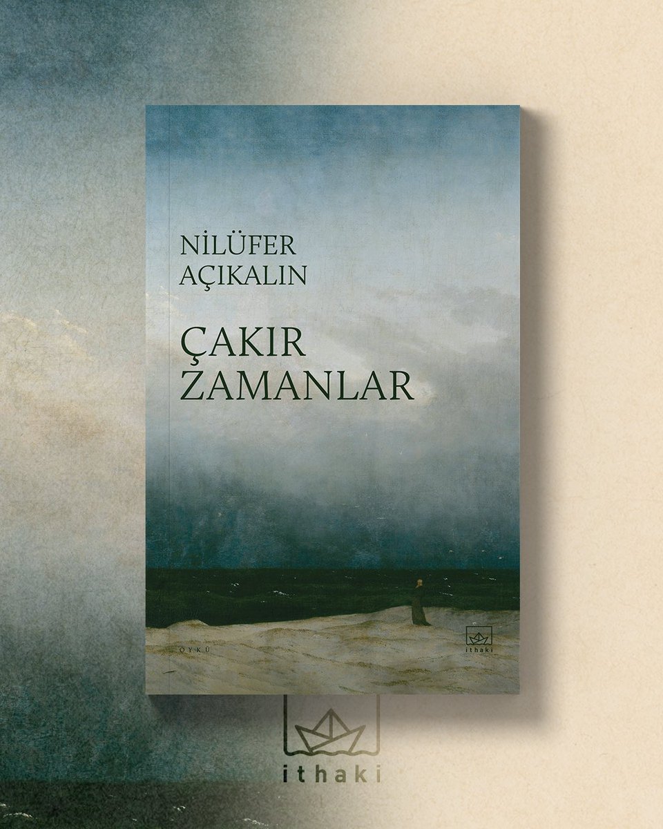 ithakiyayinlari's tweet photo. Ödüllü oyuncu ve yazar Nilüfer Açıkalın’dan “büyü bozan”, ânı dörtnala ölümsüz kılan bir öykü kitabı: Çakır Zamanlar.

“Buzun bardaktaki rakıya düşme sesi, martının denizden balığı kapma sesiyle aynı.
Nerede kalmıştık, daha doğrusu nereden geldik buraya?
Aynadan kaçıyordum, izmaritte uzayan kül gibiydim evde, köprü altına düşürdüm yolumu, İstanbul’u da kül tablası yaptım kendime.”

#İthakiYayınları #İthakiTürkEdebiyatı #NilüferAçıkalın #ÇakırZamanlar @niluferacikalin
