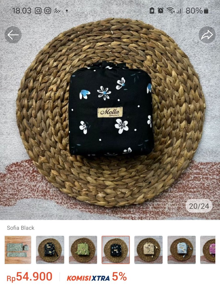 siiraisaa's tweet photo. @ssupvie @ohmy_beautybank warna item bunga² lucu nih
https://t.co/pcUmWSepum https://t.co/Omp0BiDRGD