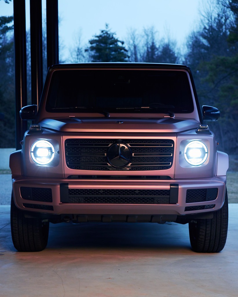 CarManToday's tweet image. The G-Class Diamond Edition might be built to be tough, but it still has a soft spot for romance 
💻 by @sharpmagazine &amp;amp; @smagazineofficial on Instagram
#StrongerThanTime #Gwagon