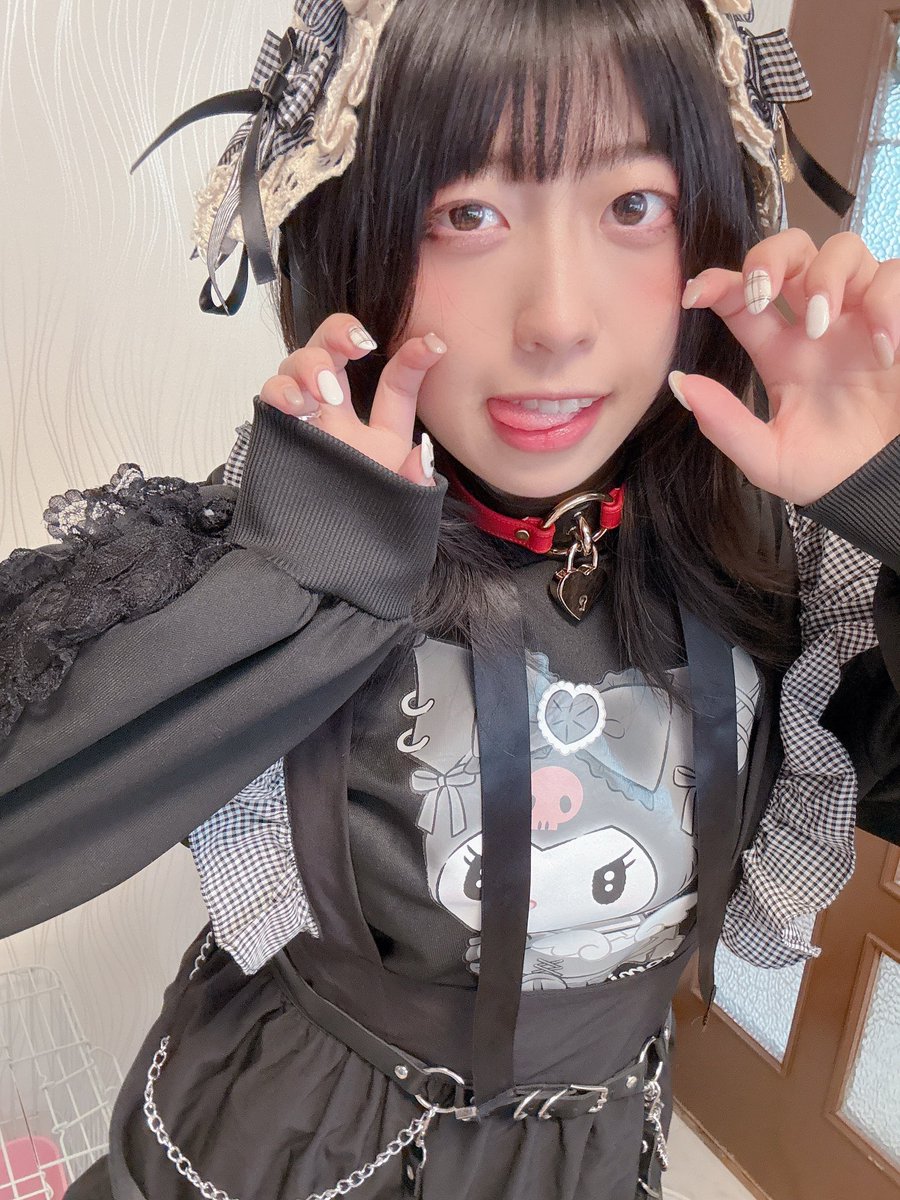 teitei_singer's tweet photo. 現役の時ですら
やったことなかった
ジャージメイド
クロミちゃん概念Ver.

いいねして推してけ❤︎ https://t.co/LfkOh8tWdD