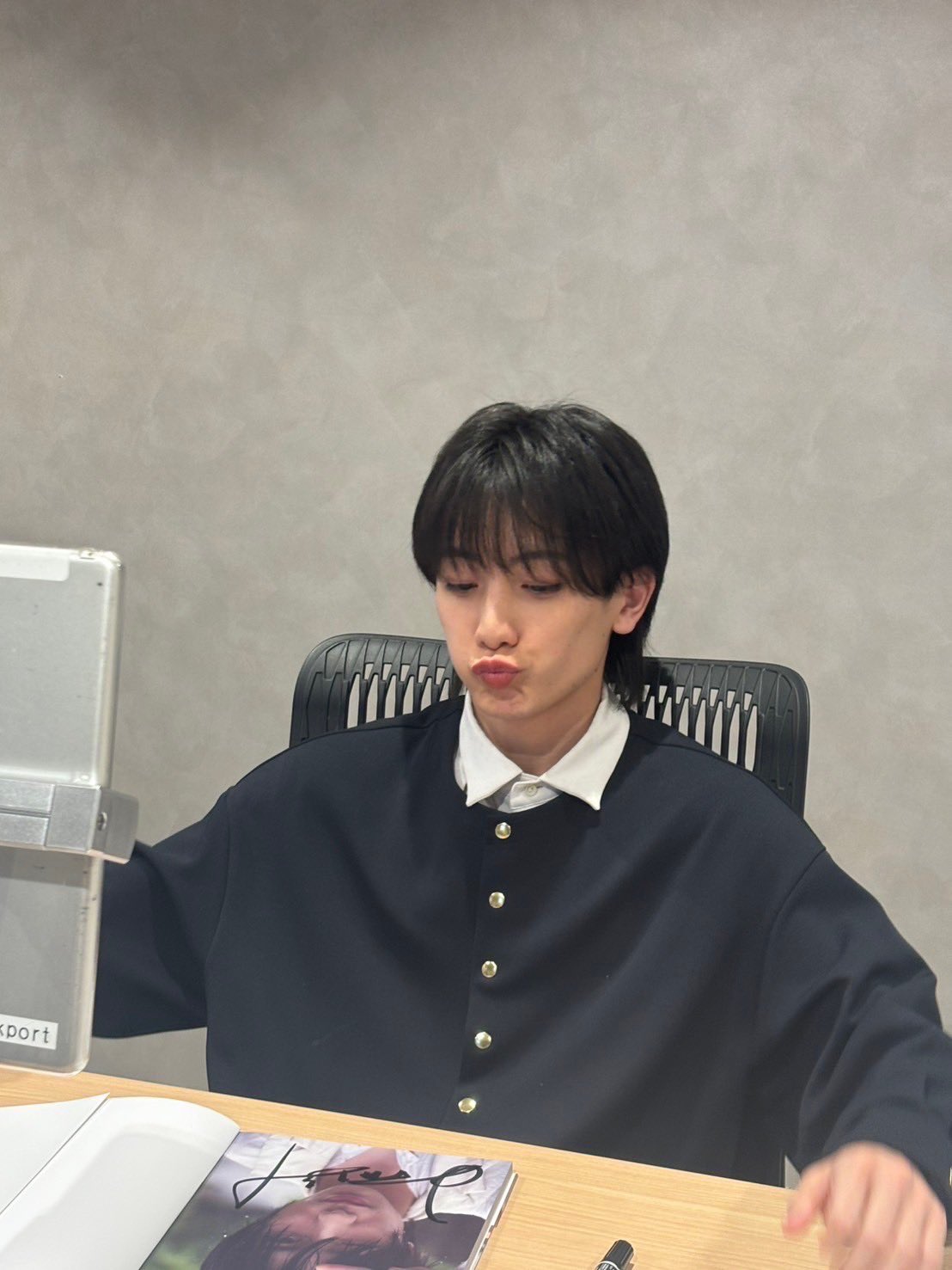 小西詠斗2025年版カレンダー表紙・特典画像解禁！ | 小西詠斗