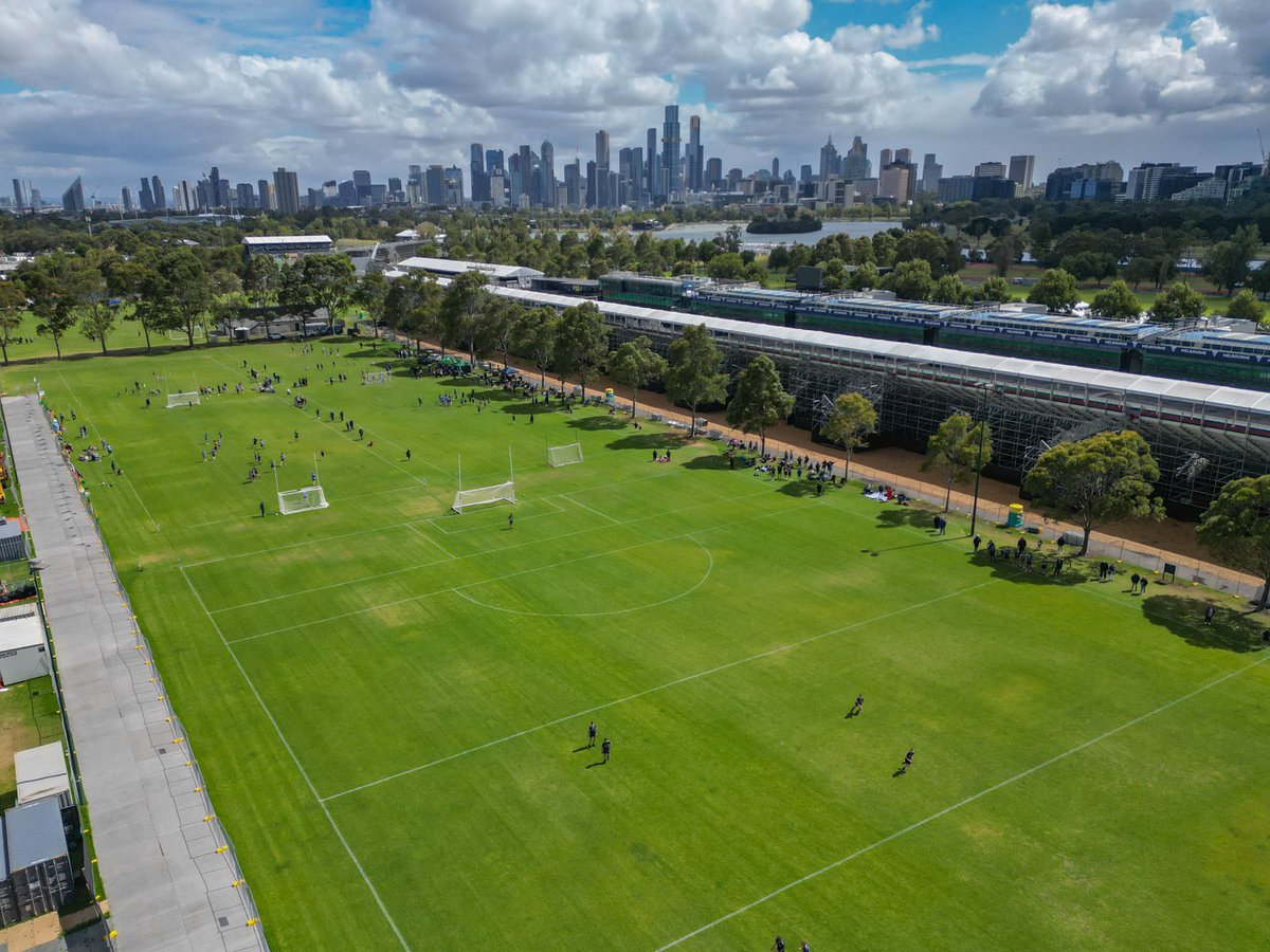 “What stuff dreams are made of” … the Noel Walsh Tournament in Albert Park, Melbourne today. The modern inclusive version of the GAA in action thanks to Young Melbourne GAA Club!