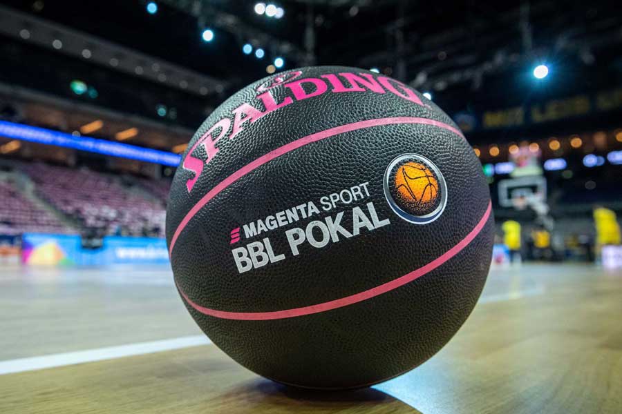 FINAALIPÄIVÄ 🇪🇸🇩🇪🏀🏆

Klo 16.50 Saksan Pokal finaalissa superyllättäjä MBC Syntainics vs Bamberg

Klo 20.50 Copa del Rey huipennuksessa odotettu Malagan ja Real Madridin kohtaaminen

<a href="/toniflink/">t໐ຖi fliຖk</a> ja <a href="/EMkynen/">Esa Mäkynen</a> tänään duettona selostamossa molemmissa finaaleissa.