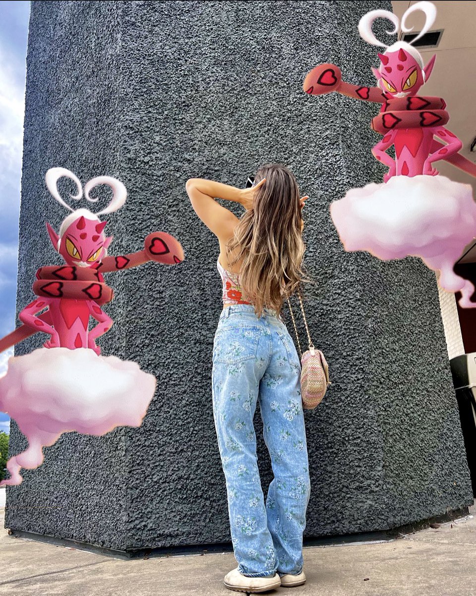 Amberokii tweet media