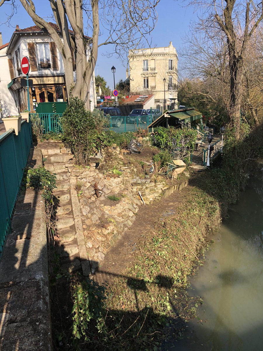 Restaurant Le Petit Pont Joinville le pont. Produits frais. Accueil chaleureux de Laurent et son équipe. Terrasse au bord de l’eau. Je recommande.