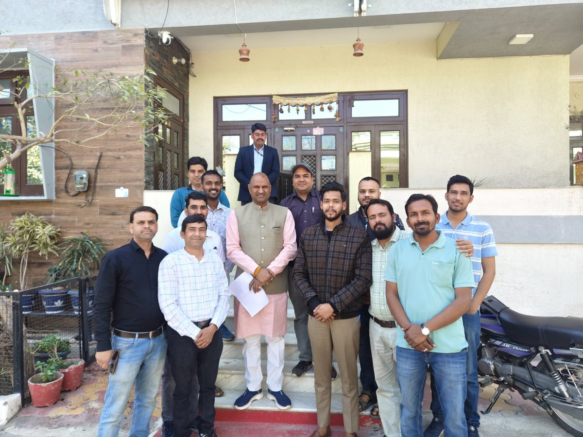Naveen Sharma (@ci_naveen_cor) on Twitter photo कम्प्यूटर अनुदेशक संघ चित्तौड़गढ़ द्वारा सीपी जोशी जी सांसद महोदय, चित्तौड़गढ़ को कम्प्यूटर अनुदेशकों का पदनाम परिवर्तन,वेतन विसंगति दूर करवाने हेतु ज्ञापन सौंपा तथा सीएम और शिक्षामंत्री महोदय के सामने हमारी मांगे रखने हेतु निवेदन किया।
<a href="/casrajasthan/">कंप्यूटर अनुदेशक संघ</a> कम्प्यूटर अनुदेशक संघ चित्तौड़गढ़ द्वारा सीपी जोशी जी सांसद महोदय, चित्तौड़गढ़ को कम्प्यूटर अनुदेशकों का पदनाम परिवर्तन,वेतन विसंगति दूर करवाने हेतु ज्ञापन सौंपा तथा सीएम और शिक्षामंत्री महोदय के सामने हमारी मांगे रखने हेतु निवेदन किया।
<a href="/casrajasthan/">कंप्यूटर अनुदेशक संघ</a>