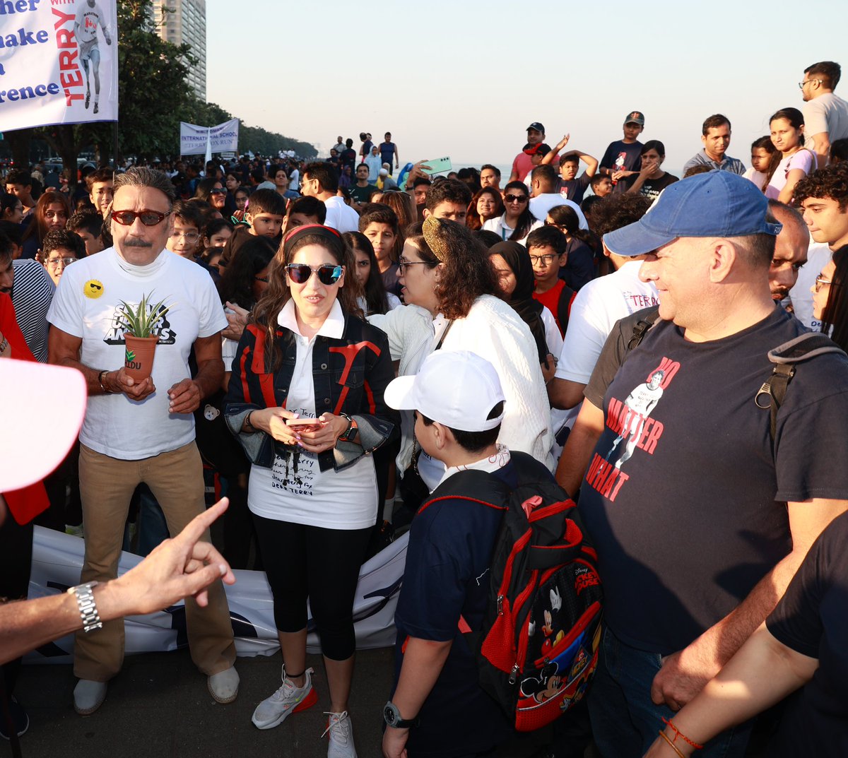 Maheka Mirpuri (@mahekamirpuri) on Twitter photo Thankyou <a href="/bindasbhidu/">Jackie Shroff</a> for always being there and supporting our cause <a href="/TataMemorial/">Tata Memorial Hospital</a> <a href="/cspramesh/">Pramesh CS</a>
#TerryfoxRunMumbai
<a href="/terryfoxrunin/">Terry Fox Run India</a> <a href="/TerryFoxRunInd/">Terry Fox Run India</a> Thankyou <a href="/bindasbhidu/">Jackie Shroff</a> for always being there and supporting our cause <a href="/TataMemorial/">Tata Memorial Hospital</a> <a href="/cspramesh/">Pramesh CS</a>
#TerryfoxRunMumbai
<a href="/terryfoxrunin/">Terry Fox Run India</a> <a href="/TerryFoxRunInd/">Terry Fox Run India</a>