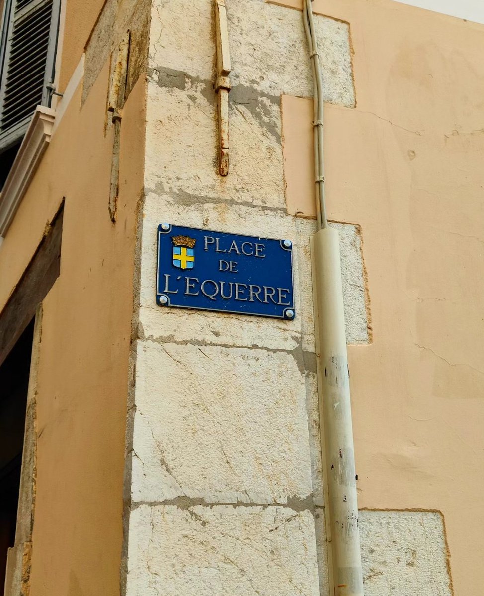 EtwTerp's tweet photo. L'équerre est dans la place !
Toulon, Var
10 février 2025
#mathsartist #maths_artist #toulon #equerre #setsquare #mathpics https://t.co/yAaPy7hV3l