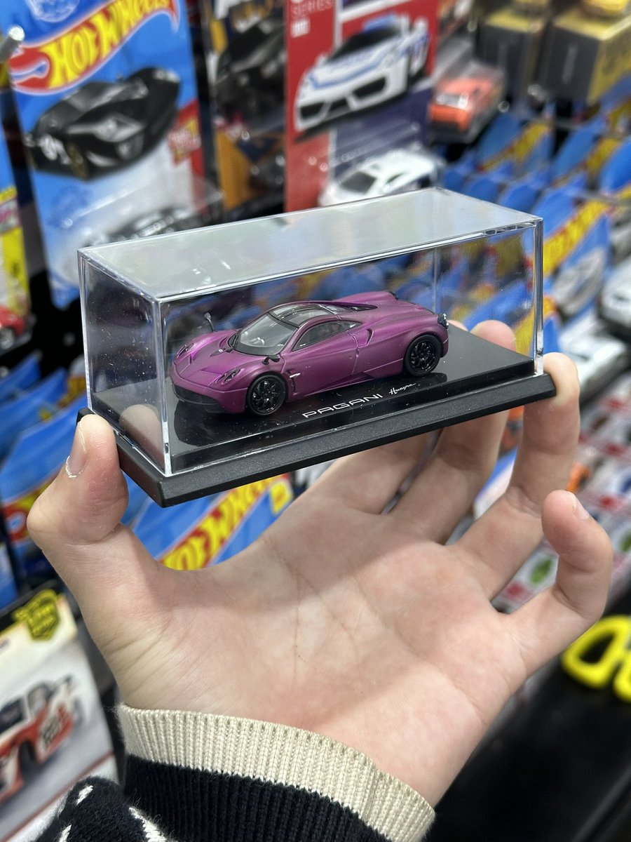 DucTran89769995's tweet image. Pagani sẵn 
#mohinh #ductran #hotwheels #pagani