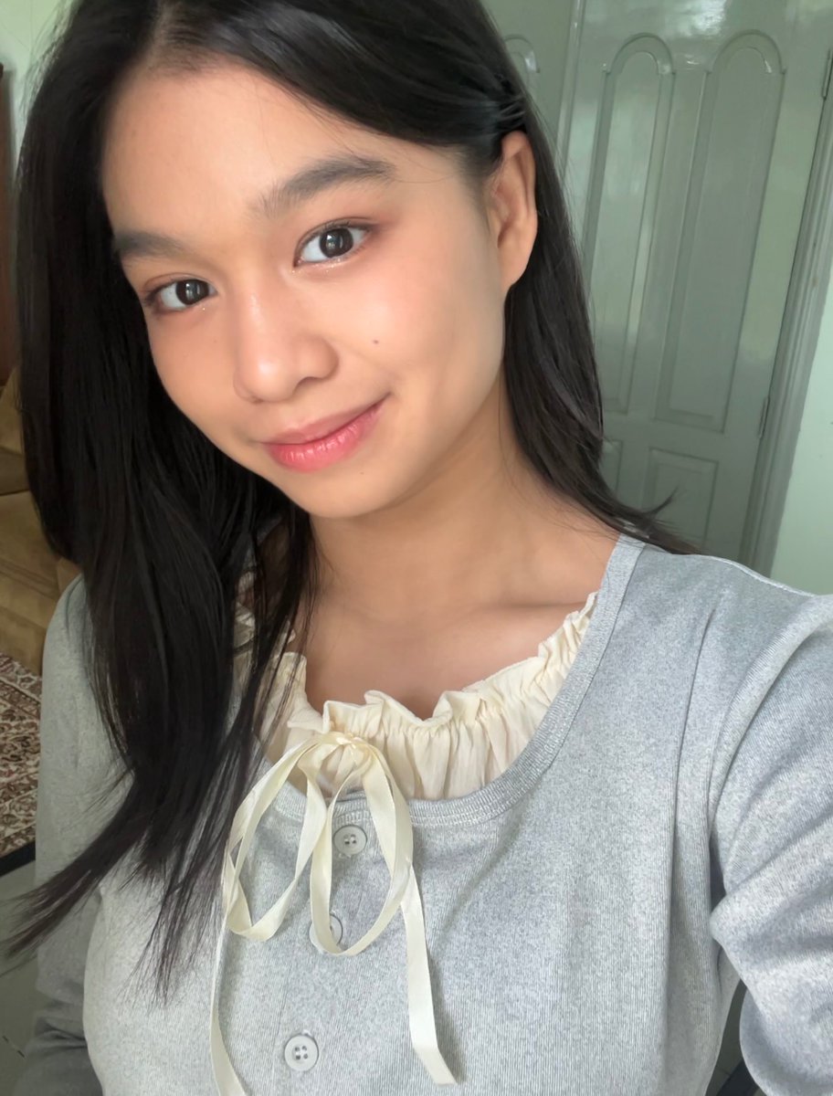 Nala_JKT48's tweet photo. thank uu yaa vc hari iniii🩶🩶🩶 semoga kita bisa ngobrol lebih banyak lagi yaaa‼️ see u vc 26🤭 https://t.co/bxiayjLm0a