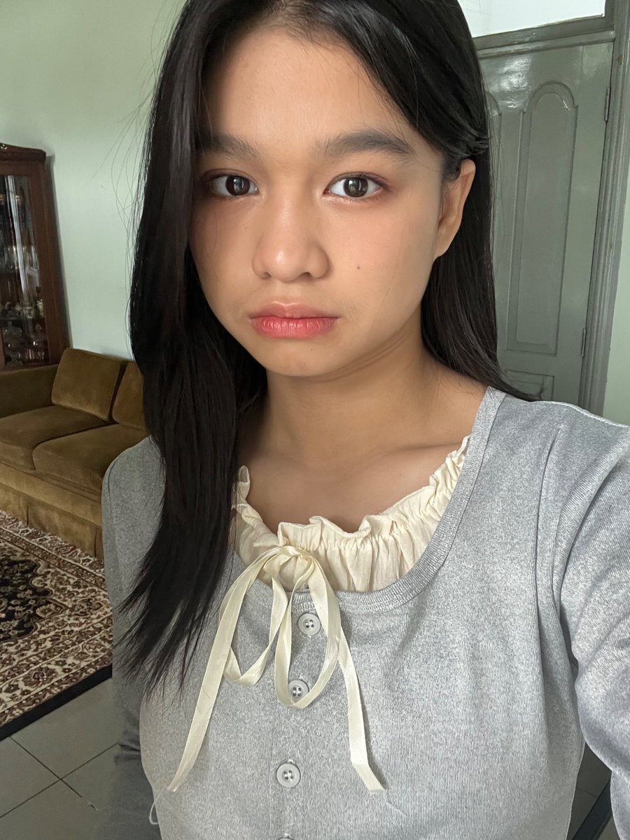 Nala_JKT48's tweet photo. thank uu yaa vc hari iniii🩶🩶🩶 semoga kita bisa ngobrol lebih banyak lagi yaaa‼️ see u vc 26🤭 https://t.co/bxiayjLm0a