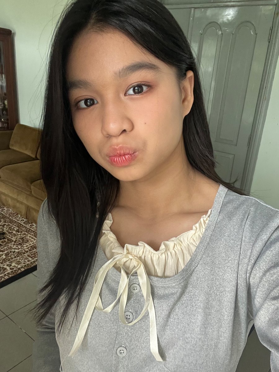 Nala_JKT48's tweet photo. thank uu yaa vc hari iniii🩶🩶🩶 semoga kita bisa ngobrol lebih banyak lagi yaaa‼️ see u vc 26🤭 https://t.co/bxiayjLm0a