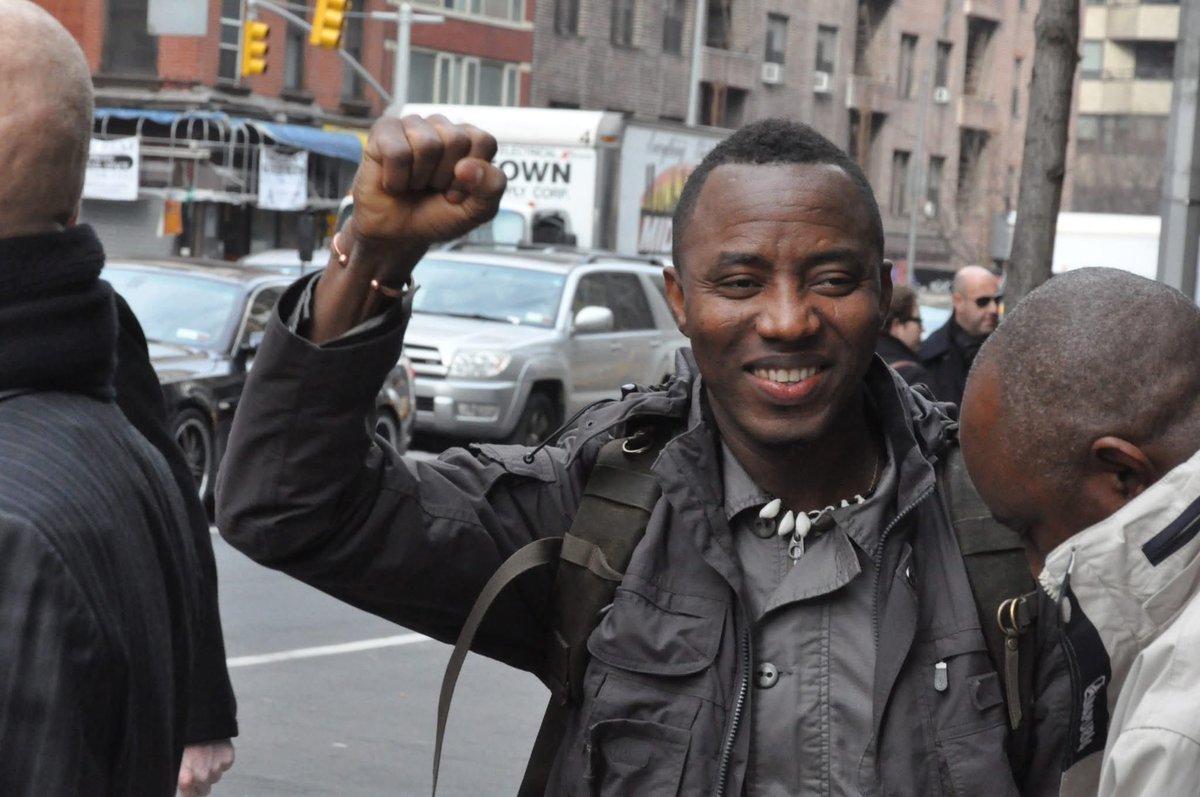 TopeTemokun's tweet image. HAPPY BIRTHDAY TO A PATRIOT WITH A HEART OF GOLD!

Driven by unquenchable passion for motherland

Carrying a large heart in his rescue mission

He dives often to the den of lions men fear

To search and to rescue even his own traducers and villifiers

A man whose heart is truly…