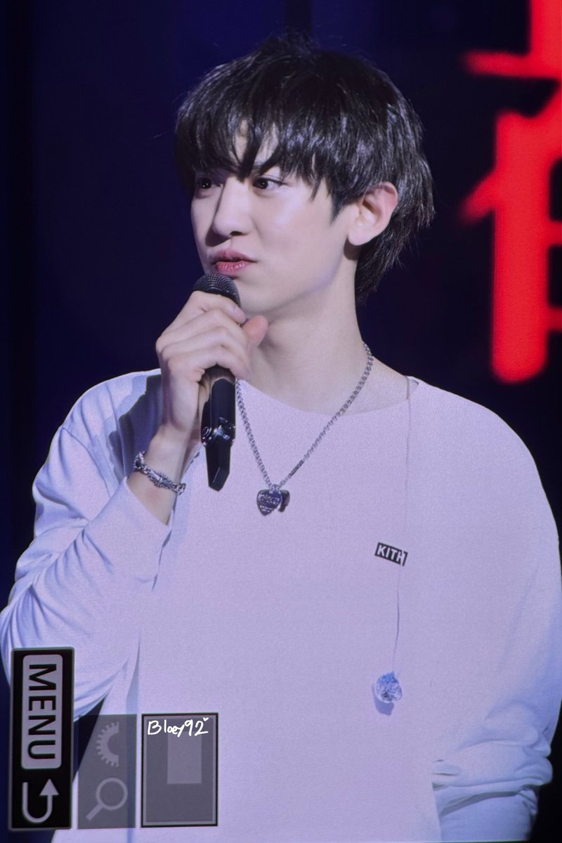 Bloey92's tweet photo. 250216 앙콘 DAY2

#CHANYEOL #찬열 #엑소 #EXO 
#BlackOut
#CHANYEOL_都市風景_City_scape_Epilogue
#2025_CHANYEOL_LIVETOUR #都市風景 https://t.co/4Q6Qr5WgAN