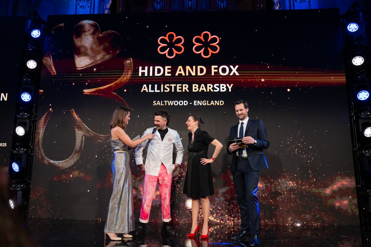 It’s a shame he had to change his jacket, really

Two MICHELIN Stars go to the wonderful <a href="/hideandfox/">Hide and Fox</a> 

guide.michelin.com/gb/en/kent/sal…