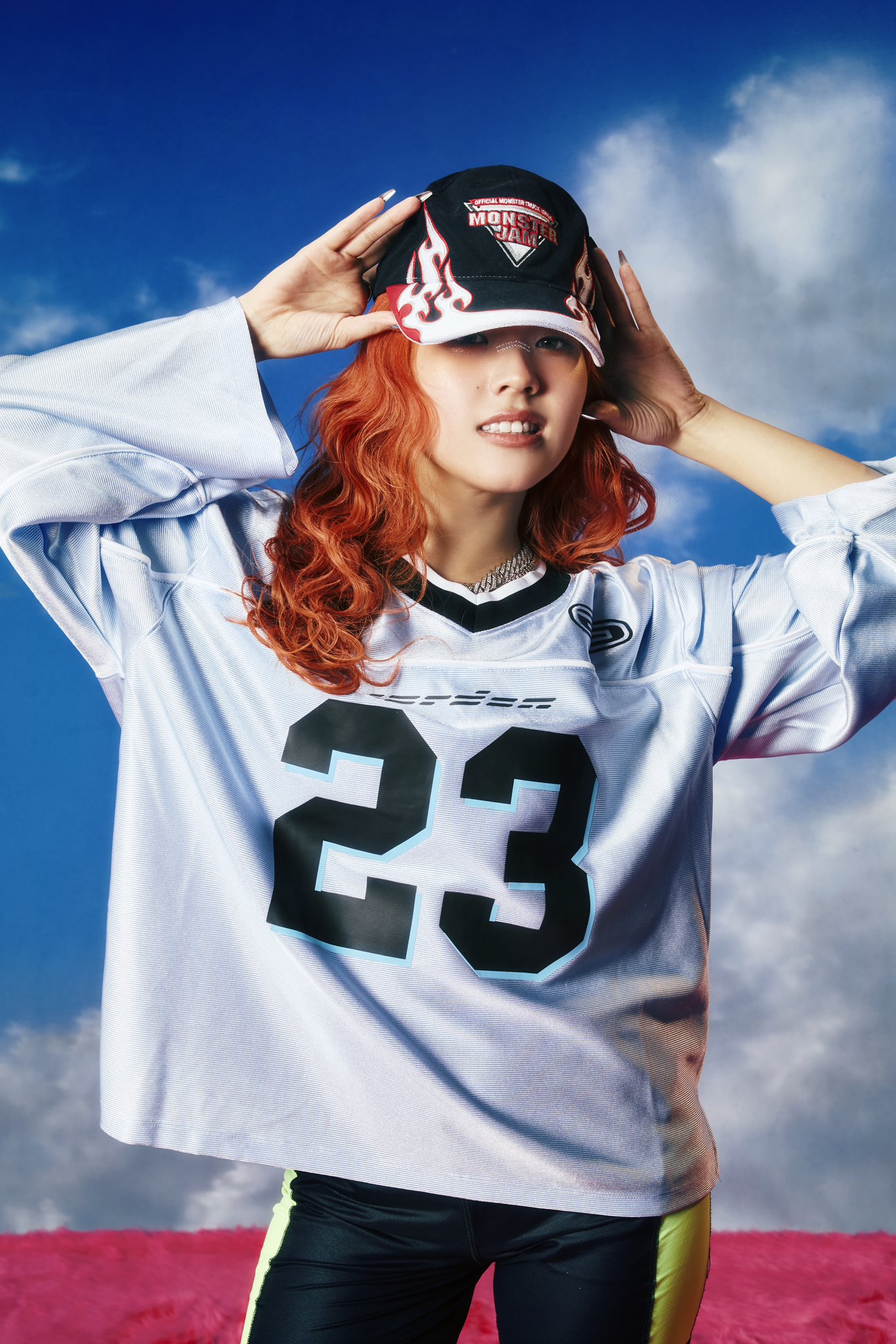 Gj5b2snbsAACIAe?format=jpg&name=large