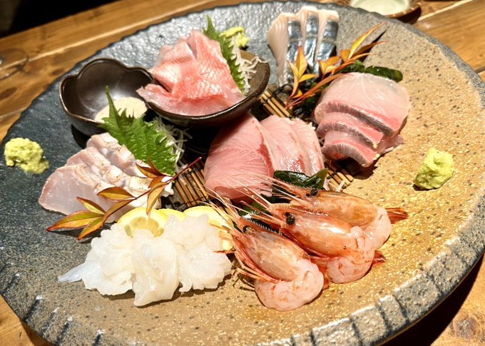 お刺身好きな人ご一報ください。 