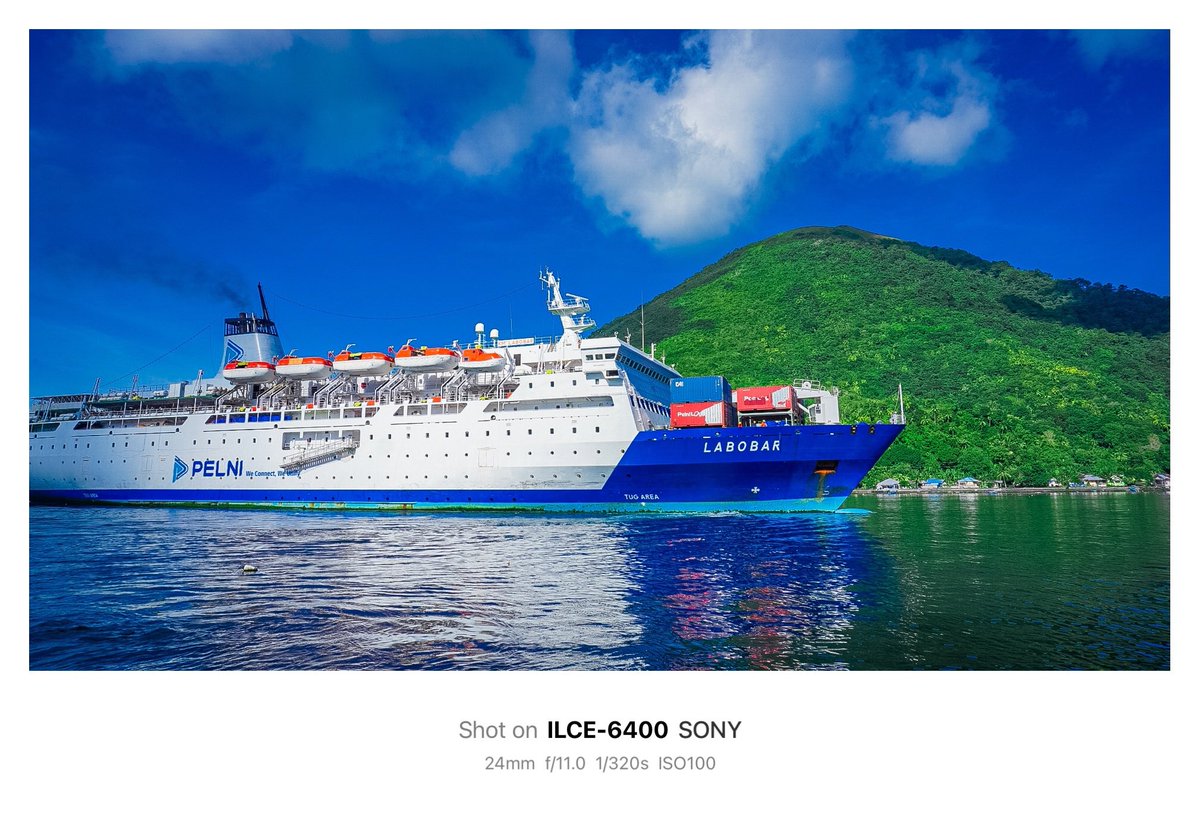 adheet_ya's tweet image. The mighty Labobar ship sails past the towering Banda Api Mountain in Maluku, Indonesia, where sea and volcano meet in a breathtaking scene.

@pelni162_ID