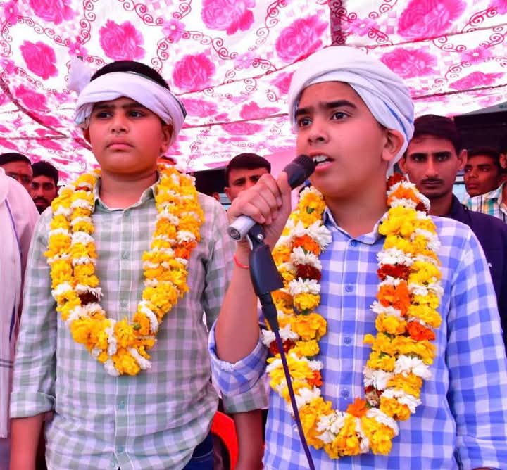 नन्हे मुन्ने बच्चे और बुजुर्ग पिता अपने समाज को जगाने का प्रयास कर रहे हैं 
<a href="/NareshMeena__/">Naresh Meena</a>