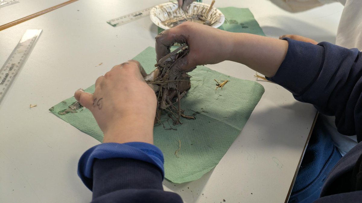 GPAPeterborough's tweet photo. Our Year 4 children have been doing some hands-on History learning, investigating the process of building wattle and daub homes during the Anglo-Saxons. They decided it would have been hard, messy work and they were glad they weren't using animal dung! #Growth #TDETAcademies https://t.co/m5gj1kp6wg