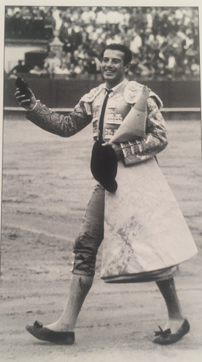 16 febrero de 1932, nace en Ronda Antonio Ordóñez Araujo, para muchos aficionados, el mejor torero que han visto.  Siempre en el recuerdo Maestro !!