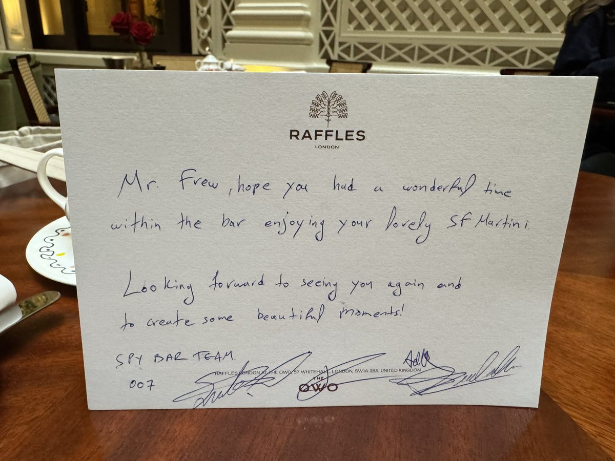 SiFrew's tweet image. Nothing better than starting your Sunday @raffleshotels, #London at The OWO, with happy memories of the ‘SF #martini’ served in their #SpyBar last night. #luxury #brandambassador #banker #foodie &amp;amp; #travelblogger sifrew.com