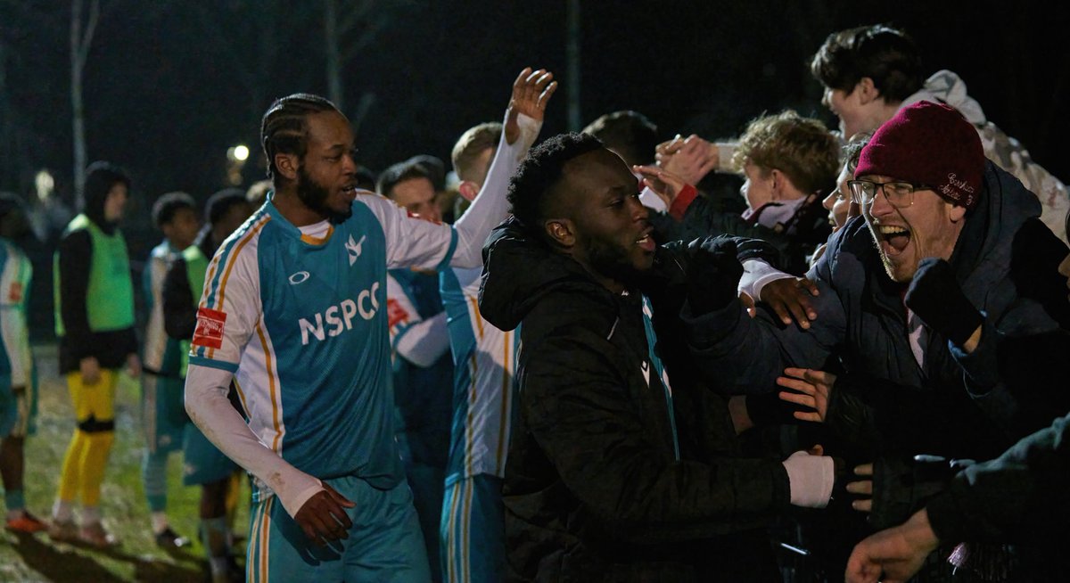 Tomiggs's tweet image. Match 48 - @IsthmianLeague Prem
📅 Friday 14th February 2025
📍Orbital Fasteners Stadium 🏴󠁧󠁢󠁥󠁮󠁧󠁿
🟤 @pbtfc 0 - 1 @CarshaltonA_FC 🔵
🎟️ £13 👥 118
Carshalton left it late, but secured victory thanks to an 84th minute @LukeRead_ goal, 7 wins in a row now for the robins! #cafc