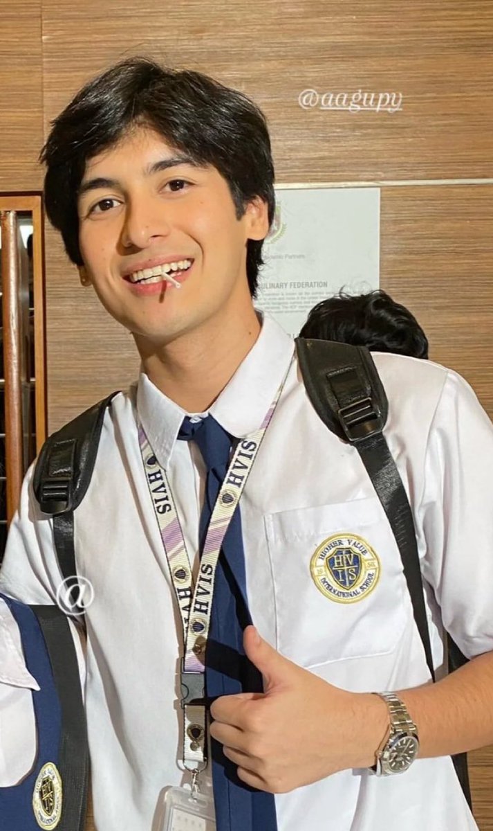 HE’S SO BOYFRIEND GRABE ANG GWAPO