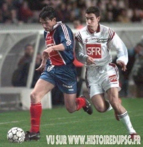 16/02/1998. Le #PSG écarte le <a href="/FCMetz/">FC Metz ☨</a> de son chemin vers sa 2ème Coupe de la Ligue  : 1️⃣-0️⃣
⚽️ Maurice
🔗 histoiredupsg.fr/psg-metz-1-0-1…
🎦 youtu.be/9jujwwv7XXE