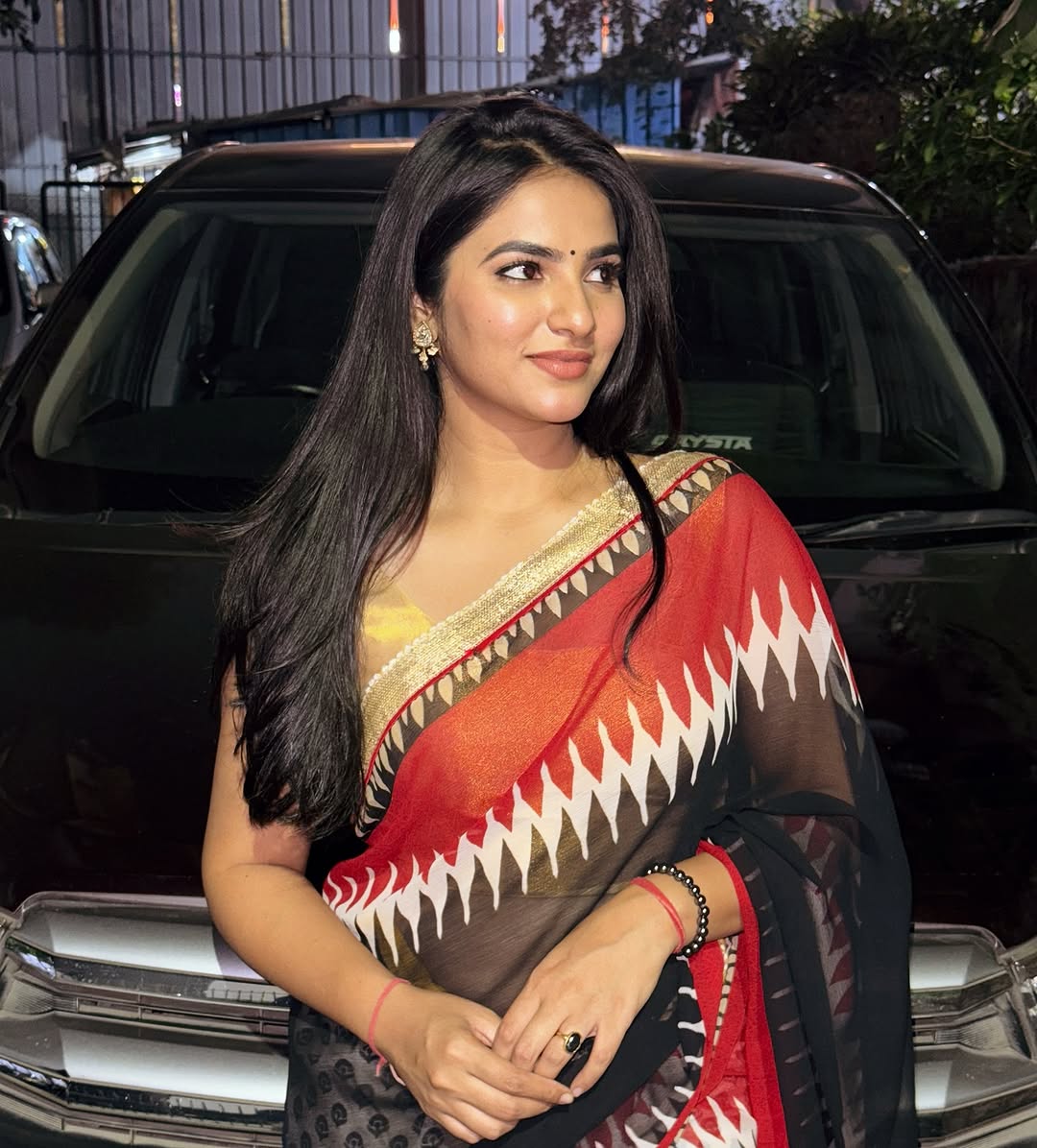 Gj5noVTWoAAsB6s?format=jpg&name=medium