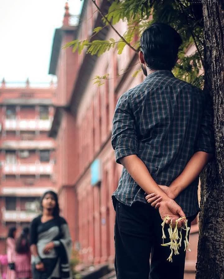 "दूरियां मायने नहीं रखती"
 खास हमेशा खास होते है...😊