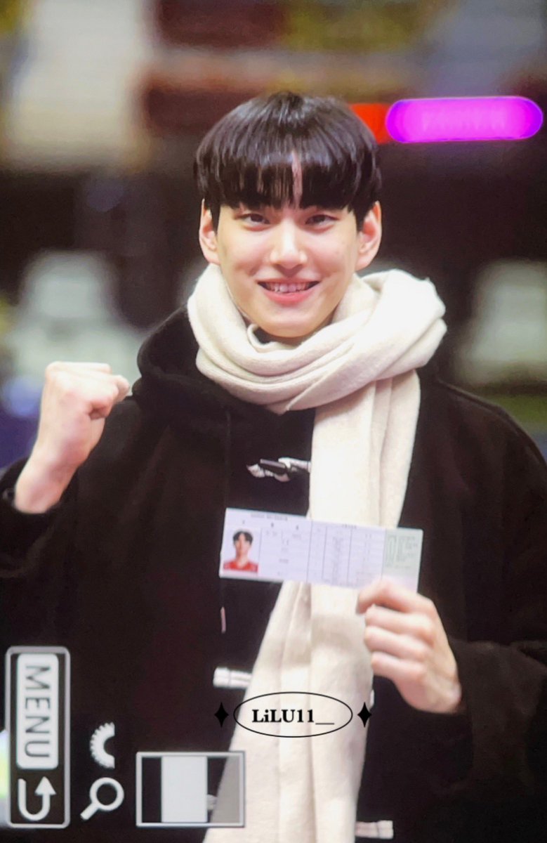 수능 100점 맞고 오세요 ㅋㅋ ♡ #임성진
(실제로 100점 맞으면 곤란합니따..💭)