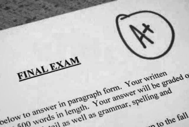 memourandum's tweet image. dewtee promt au;

Tan Kamal (Tee) terpaksa menghadiri acara pertunangan ayahnya hanya demi sosok yang selalu ia amati di balik meja bar—Bocah dengan seragam sekolah yang selalu pesan bergelas-gelas latte tanpa menyentuhnya bahkan sampai jam operasional cafe selesai.
