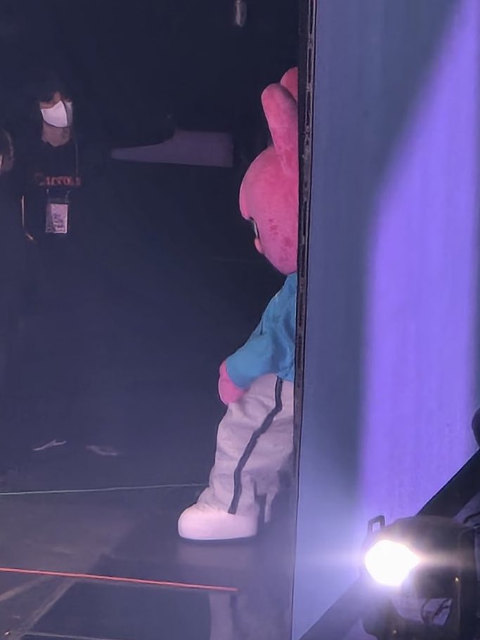 lesbian changbin tweet media