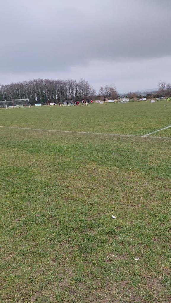 Sunday mornings....chilly baltic breeze blowing up the Foyle... 

#KildrumTigers #StJohnston #Donegal