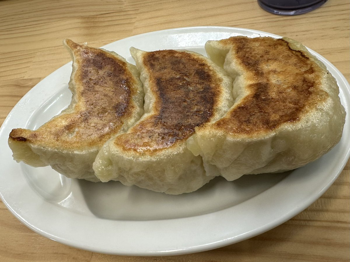 栃木県佐野市
麺屋たかひろ

ラーメン

餃子

本日2件目😆
美味しく頂きました🍜