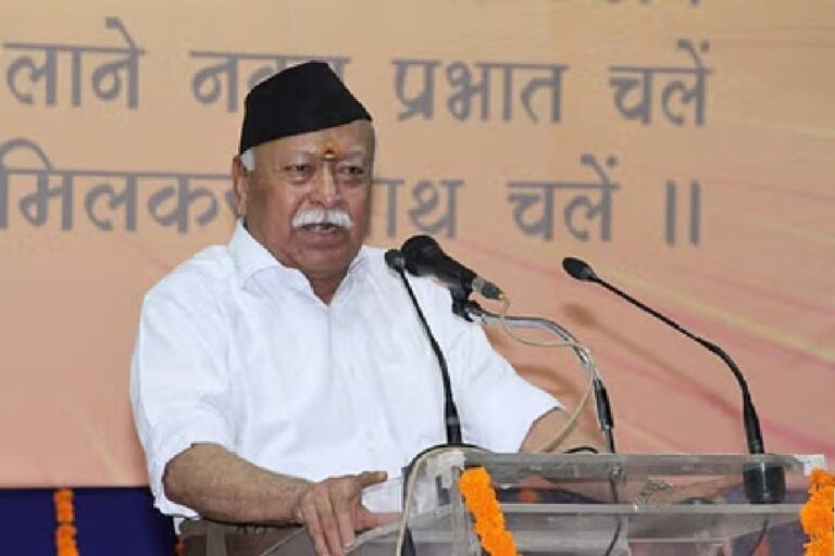 NewsCapitalGJ's tweet photo. હવે સંઘ આગળ શું કરવા માંગે છે? RSSના વડા મોહન ભાગવતે એક વાક્યમાં આપ્યો જવાબ

વધુ માહિતી માટે વાંચો ⬇: 
https://t.co/oQ3cH3ci1J

#MohanBhagwat #RSSPlans #RSSFuture #RSSLeadership #IndianPolitics #RSSGoals https://t.co/uqhjJAPR2F