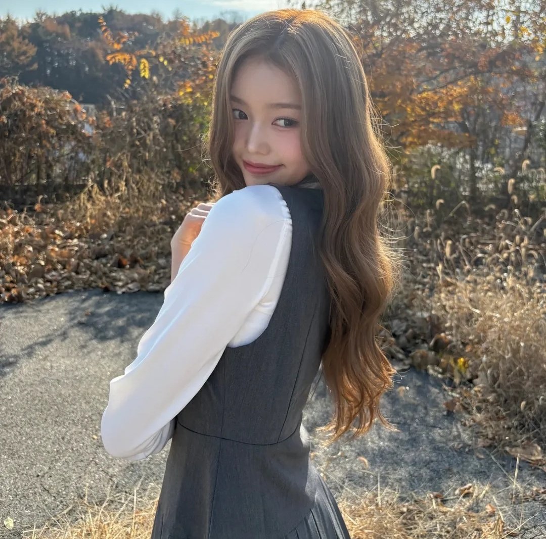 iznapic's tweet image. SAEBI instagram update 🤍

#izna #이즈나