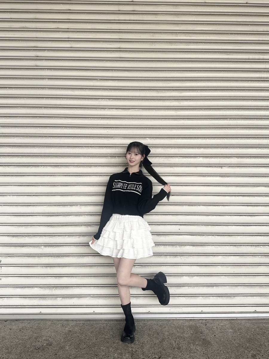 まさかのConfession 握手会2日目ありがとうございました🖤 ずーっと