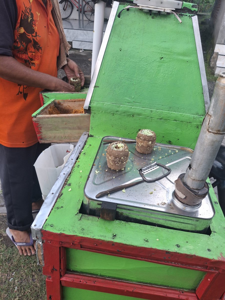 markaaff's tweet image. tebak jajan