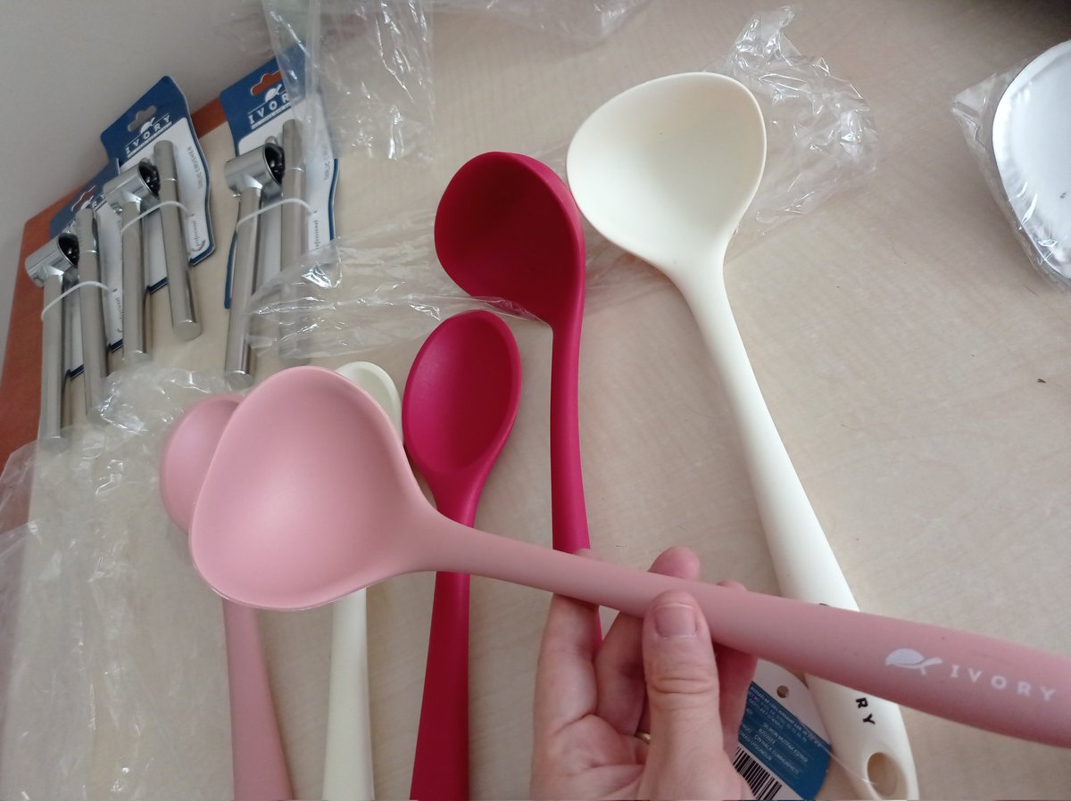 Sizce ben elimdeki tüm parayı malzemeye yatırmışmıydımdır😅 inşallah hepsini satabilirim çok amin🎁🛍️☺️🌺👌🤲